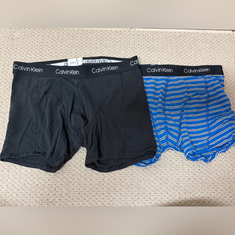 2/$20❤️- UNDERWEAR | Men’s Calvin Klein underwear size medium (2 pairs)
